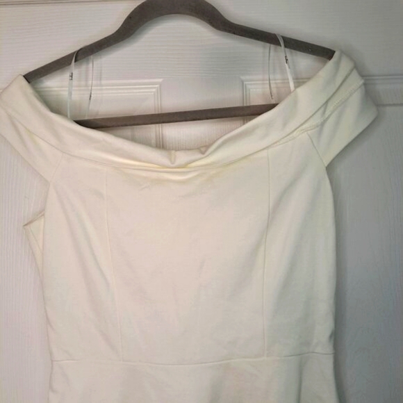 Lulu's Season of Fun White Off-Shoulder Skater Dress Size Medium - Picture 3 of 8